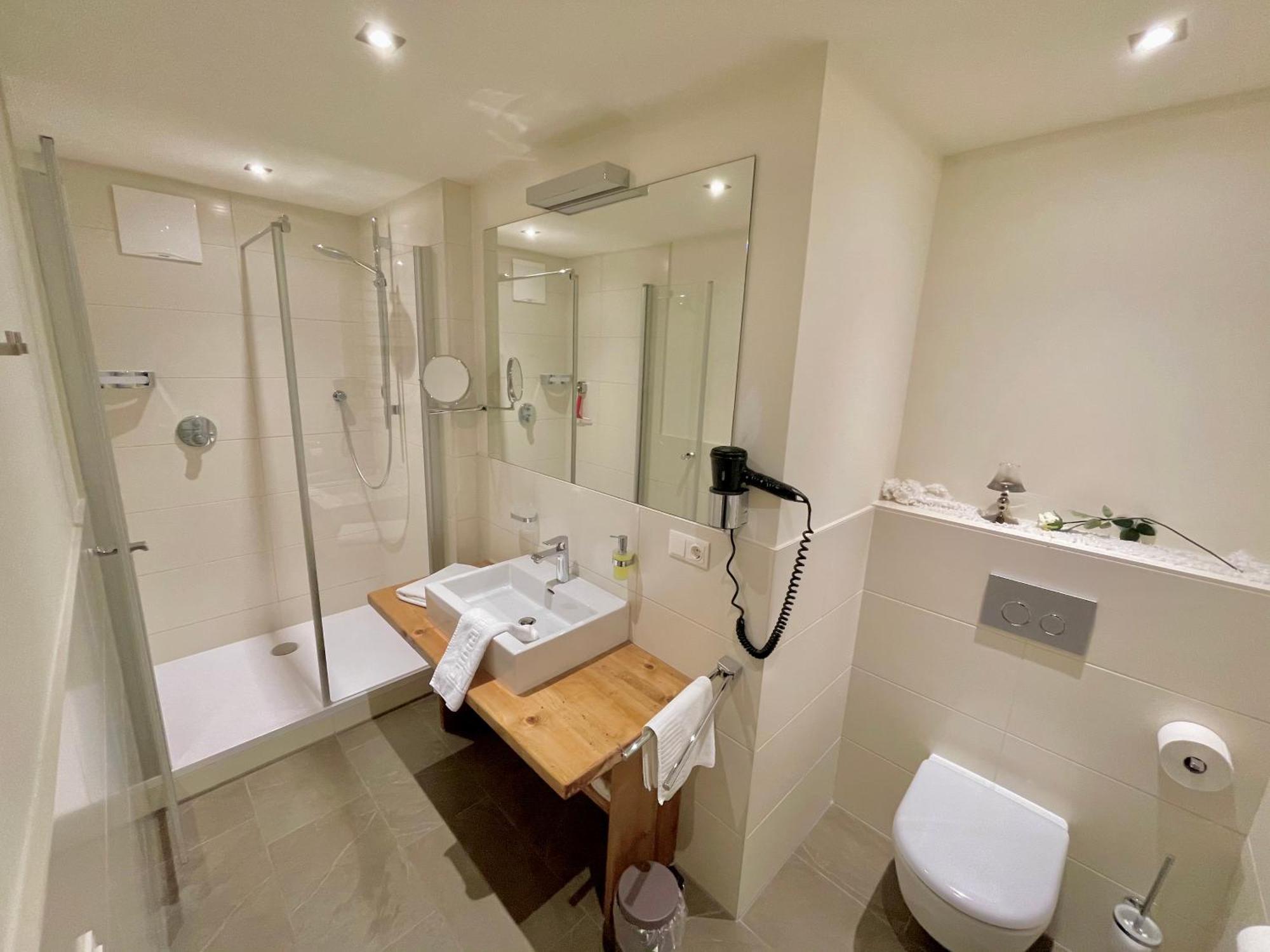 Aparthotel Kroesbacher ฟูลป์เมส ภายนอก รูปภาพ