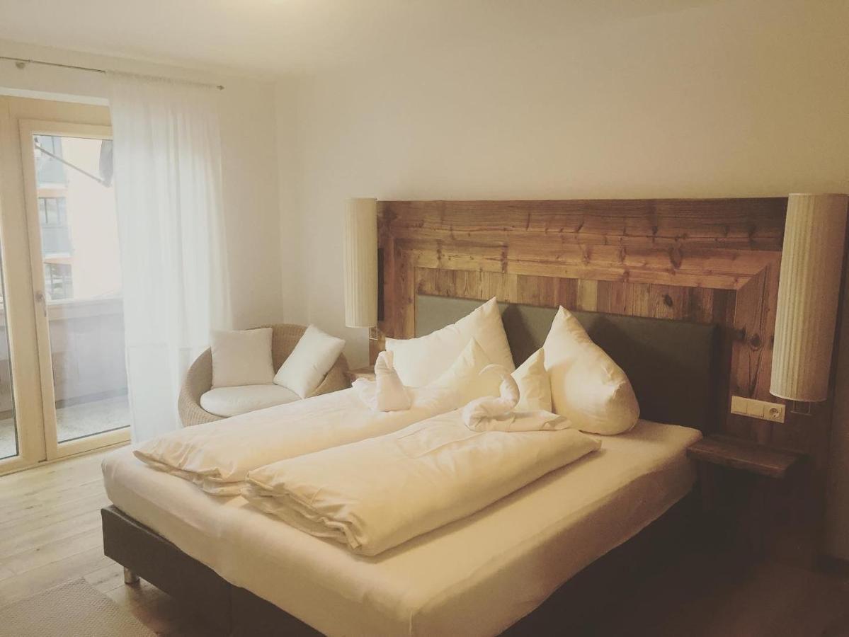 Aparthotel Kroesbacher ฟูลป์เมส ภายนอก รูปภาพ